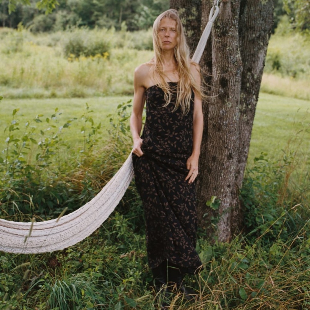 Reformation Larkin Dress in Carob